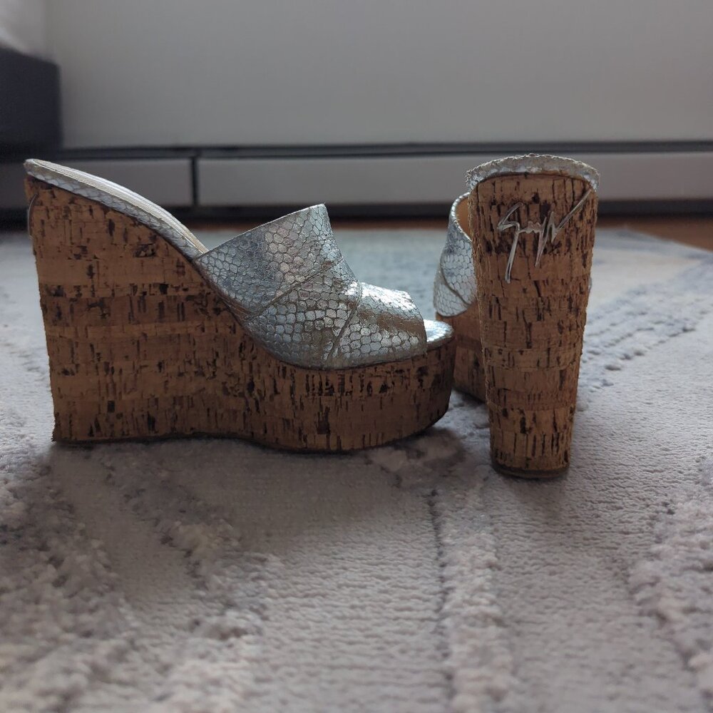 Silver snakeskin espadrilles